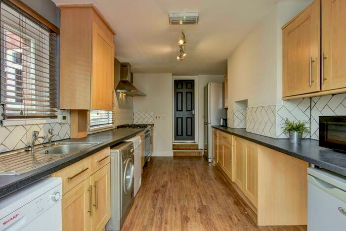 7 Bedroom Terraced House To Rent In Park Road, Exeter, EX1