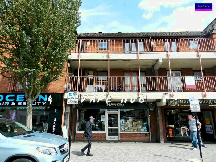2 Bedroom Flat To Rent In Hertford Road, Enfield, Middlesex, EN3