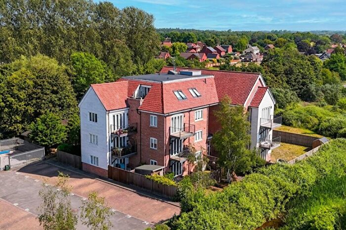 2 Bedroom Flat For Sale In Waterside Drive, Ditchingham, Bungay, NR35