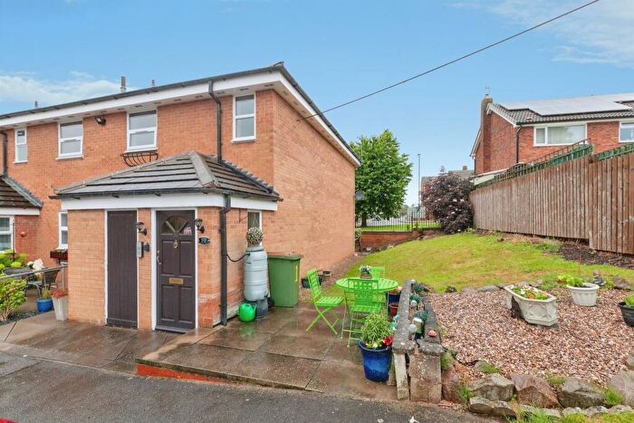 2 Bedroom Flat For Sale In Winterburn Gardens, Whetstone, Leicester, LE8