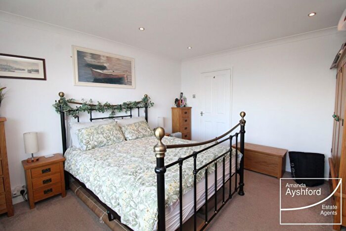 2 Bedroom Flat For Sale In Cleveland Road, Paignton, TQ4