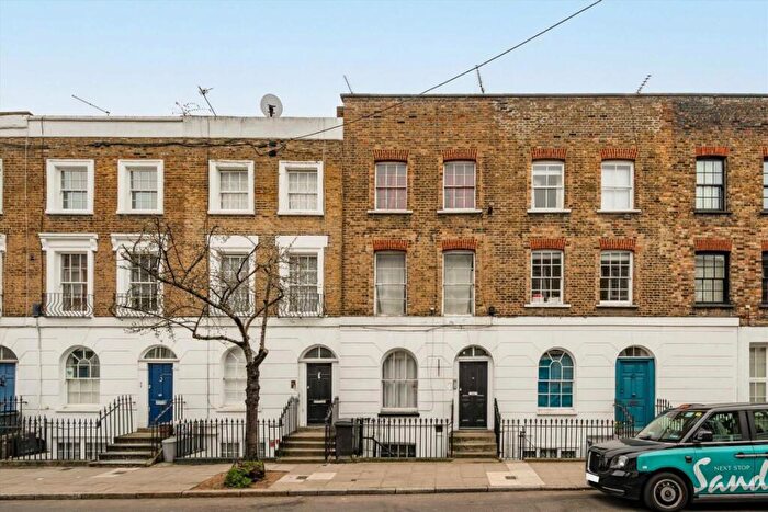 Flat To Rent In Offord Road, Barnsbury, N1