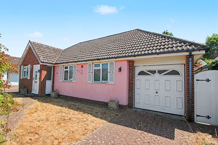 2 Bedroom Detached Bungalow For Sale In Rogersmead, Tenterden, TN30