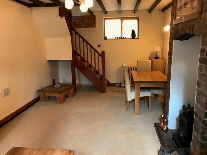 2 Bedroom Cottage To Rent In Wesley Road, Ironbridge, Telford, TF8