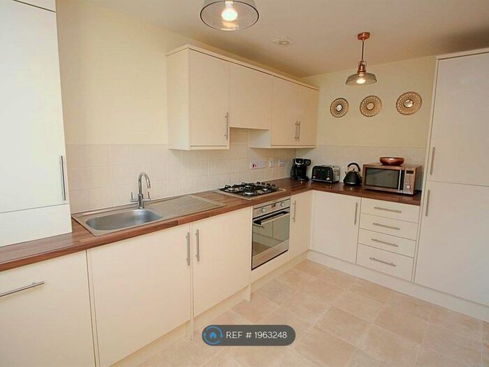 2 Bedroom Terraced House To Rent In Colwyne Place, Newcastle Upon Tyne, NE5