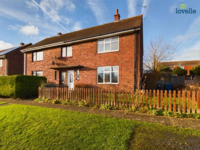 2 Bedroom Semi-Detached House To Rent In Dale View, Brookenby, LN8