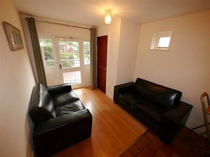 4 Bedroom Apartment To Rent In Clarendon Road, Leeds, LS2