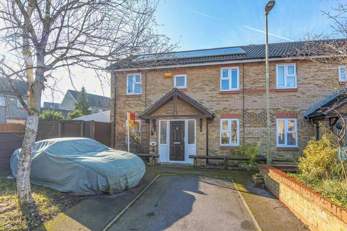 3 Bedroom Semi-Detached House To Rent In Cowley, East Oxford OX4