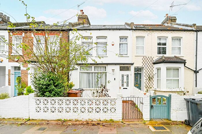 3 Bedroom Property For Sale In Waldeck Road, Strand On The Green, London, W4