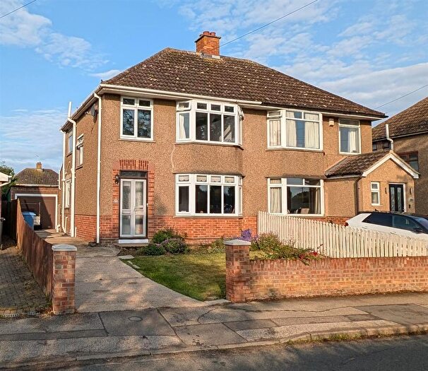 3 Bedroom Semi-Detached House For Sale In Humber Doucy Lane, Ipswich, IP4