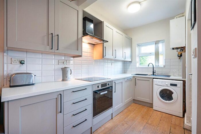 6 Bedroom House To Rent In Brighton Terrace Road, Crookes, S10