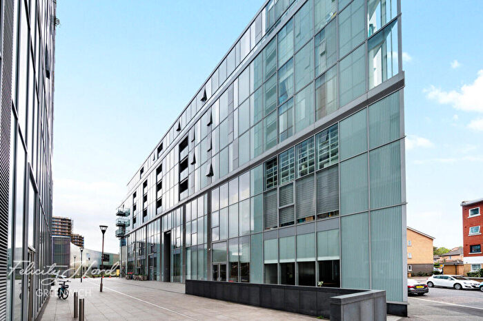 2 Bedroom Apartment For Sale In Little Thames Walk, London, SE8