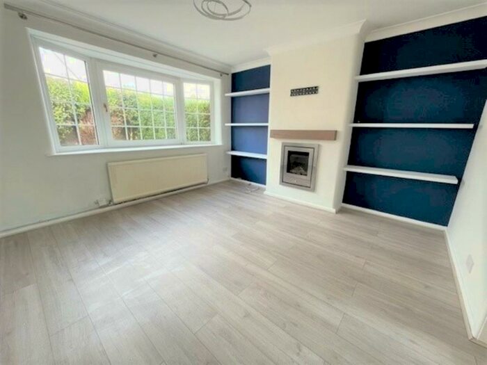 3 Bedroom Semi-Detached House To Rent In Ashwood Road, Fulwood, PR2