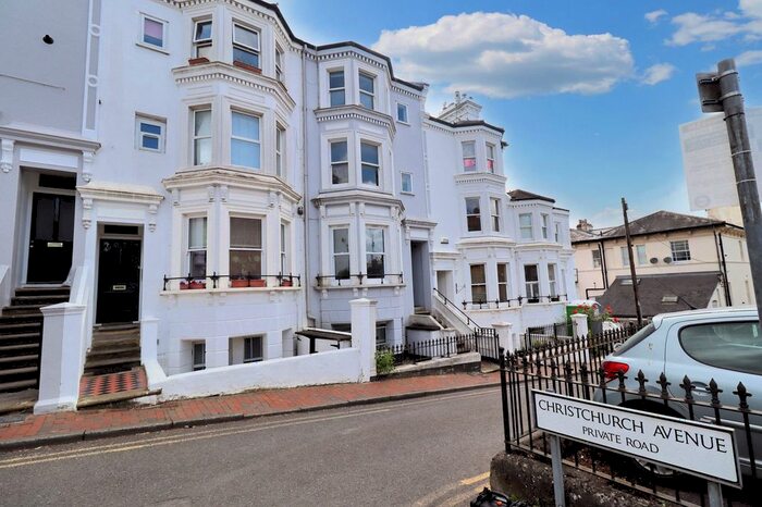 1 Bedroom Flat To Rent In South Grove, Tunbridge Wells, TN1
