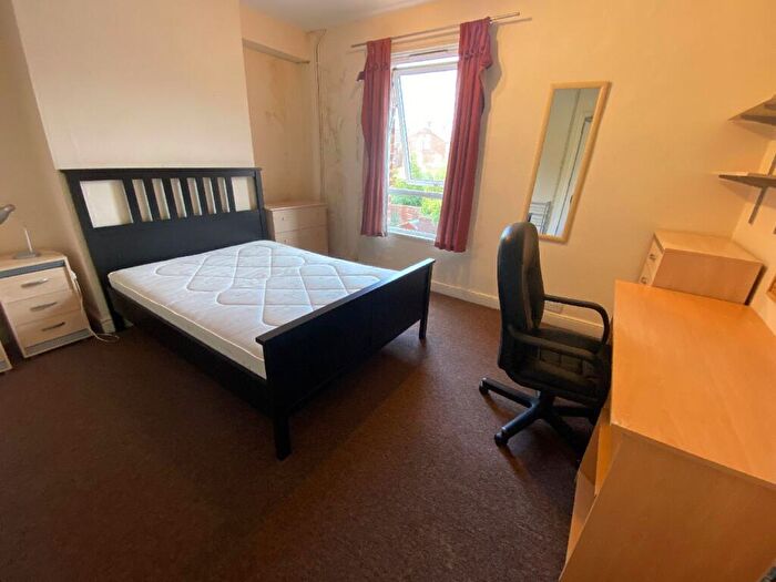 3 Bedroom House To Rent In Beeston Road (), Dunkirk, Nottingham, Nottinghamshire, NG7