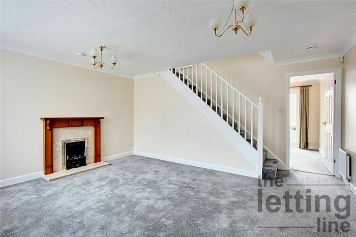 3 Bedroom Detached House To Rent In Haddestoke Gate, Cheshunt, Waltham Cross EN8