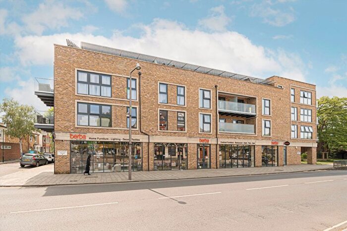 1 Bedroom Flat To Rent In Heath Road, Twickenham, TW1