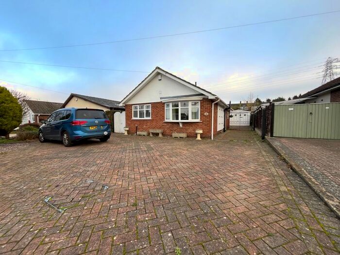 3 Bedroom Semi-Detached Bungalow To Rent In Springbank Road, Cheltenham, GL51