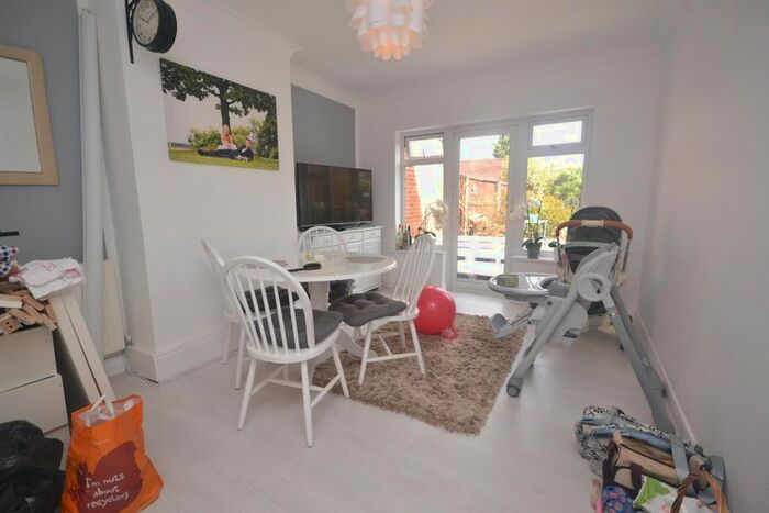 3 Bedroom Semi-Detached House To Rent In The Drive, Earley, Reading, RG6