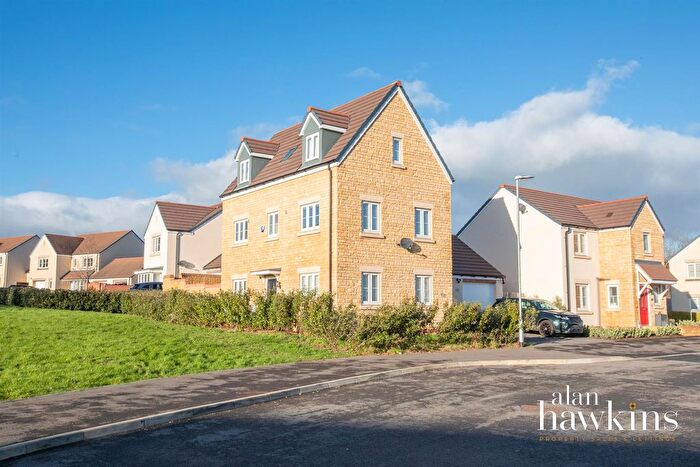 4 Bedroom Detached House For Sale In Evening Star, Royal Wootton Bassett, Swindon, SN4