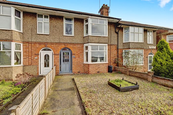 3 Bedroom Terraced House For Sale In Queens Park Parade, Northampton, NN2