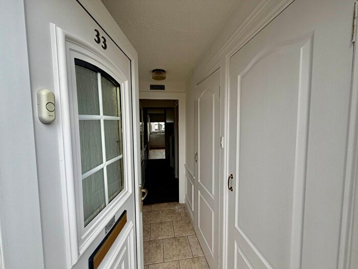 2 Bedroom Town House To Rent In Craigieburn Road, Cumbernauld, Glasgow, G67