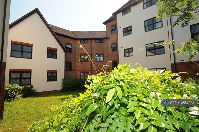1 Bedroom Flat To Rent In Hamilton Court, Witham, CM8