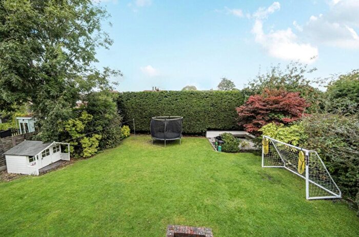 5 Bedroom Detached House For Sale In Mainway, Alkrington, Middleton, Manchester, M24