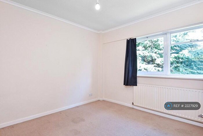 2 Bedroom Maisonette To Rent In Lower Camden, Chislehurst, BR7