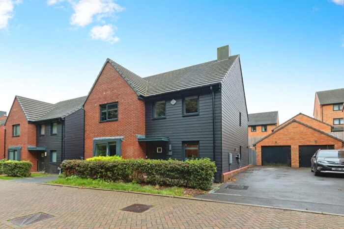4 Bedroom Detached House For Sale In Balata Way, Basingstoke, Hampshire, RG24