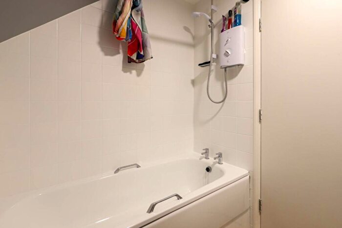 1 Bedroom Flat To Rent In Church Lane, Blandford Forum, DT11