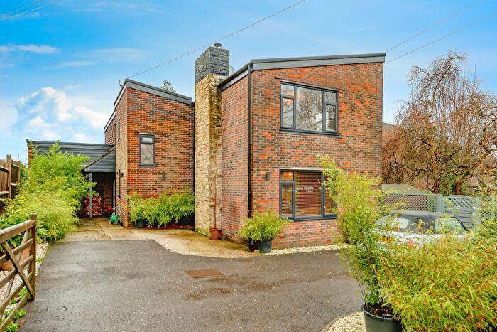 6 Bedroom Detached House For Sale In The Glebe, East Grinstead, RH19