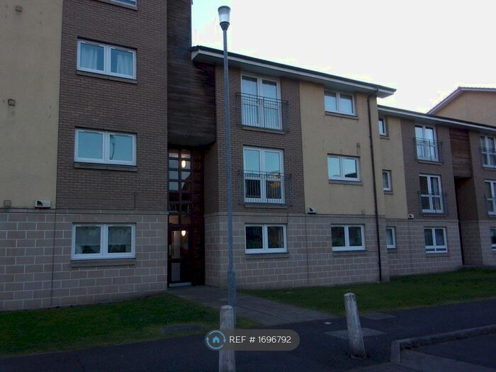 2 Bedroom Flat To Rent In Whitehill Court, Glasgow, G31