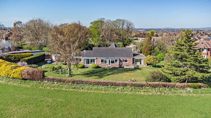 5 Bedroom Bungalow For Sale In Lyth Hill Road, Bayston Hill, Shrewsbury, Shropshire, SY3