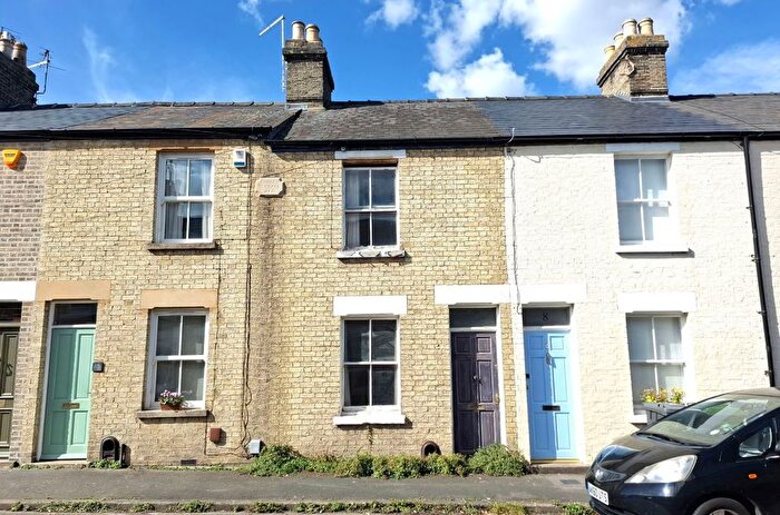 2 Bedroom Terraced House For Sale In Hale Street, Cambridge, CB4