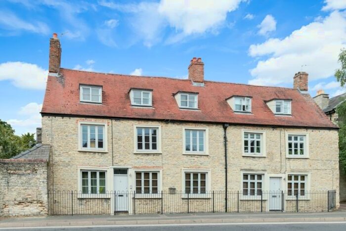 1 Bedroom Flat To Rent In London Road, Bicester, OX26