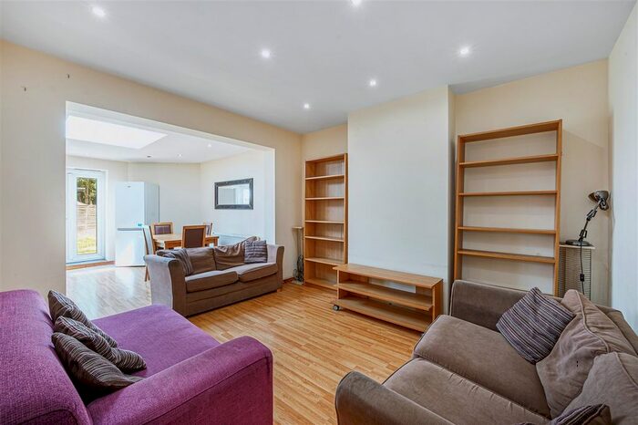 4 Bedroom Semi-Detached House To Rent In Sunningdale Avenue, London, W3