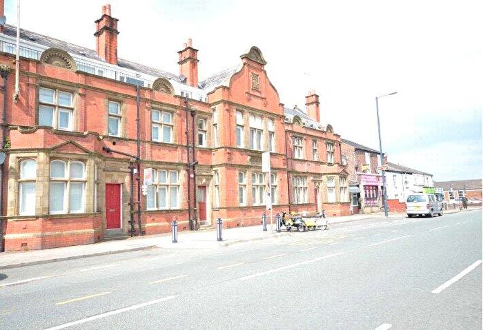 2 Bedroom Apartment To Rent In Constable House, Stockport Road, Denton, Manchester, M34