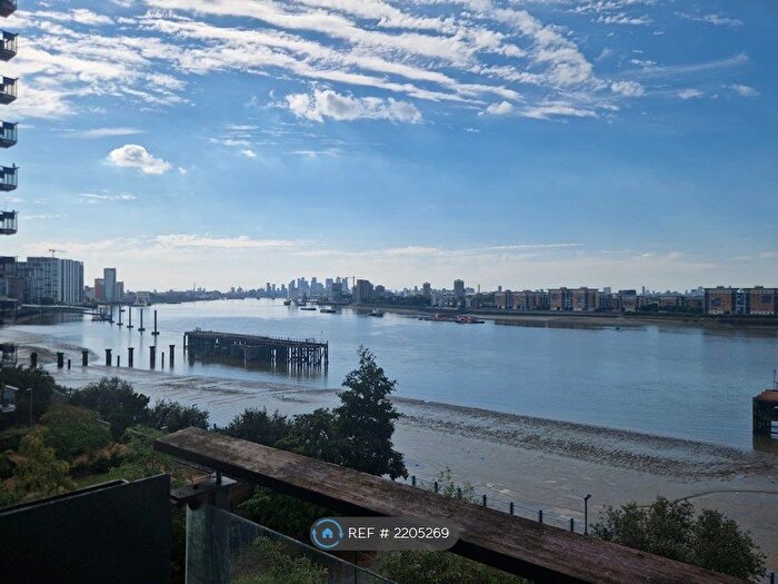 2 Bedroom Flat To Rent In Erebus Drive, London, SE28