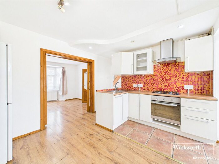 3 Bedroom End Of Terrace House To Rent In Tokyngton Avenue, Wembley, HA9