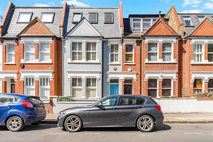 4 Bedroom Property For Sale In Kingwood Road, Fulham, SW6