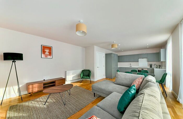 1 Bedroom Flat To Rent In Colina Road, London, N15