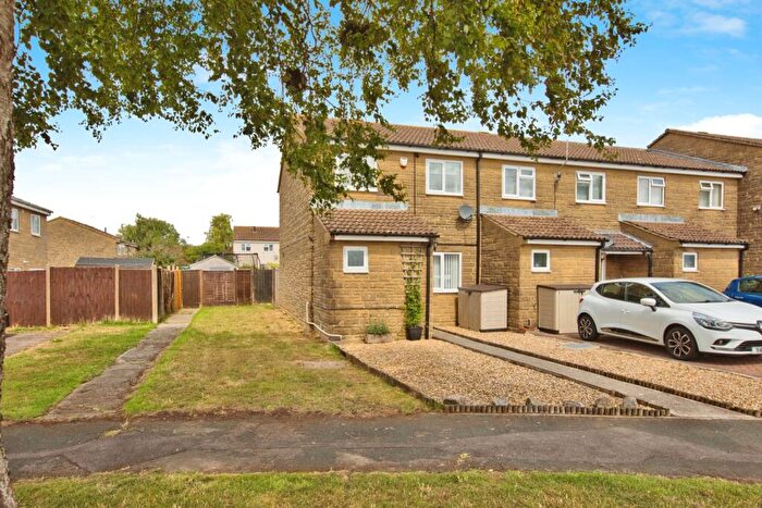 3 Bedroom End Of Terrace House For Sale In Larkspur Crescent, Yeovil, Somerset, BA21