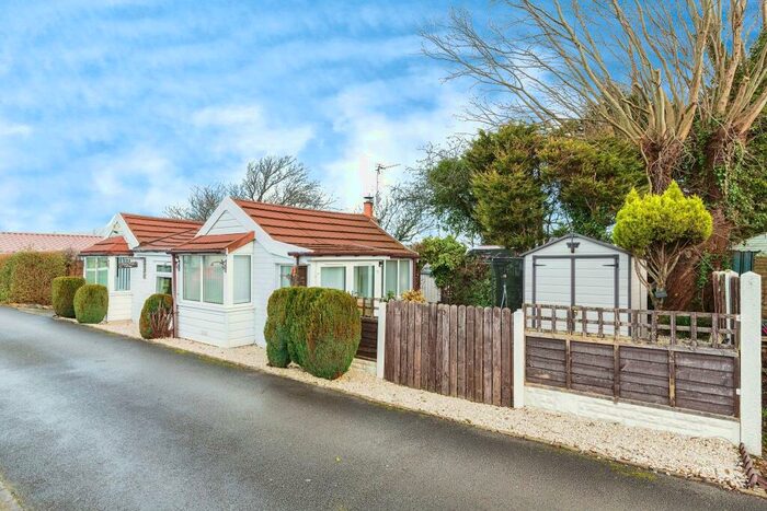 2 Bedroom Detached House For Sale In Garstang Road, Larbreck, Preston, Lancashire, PR3