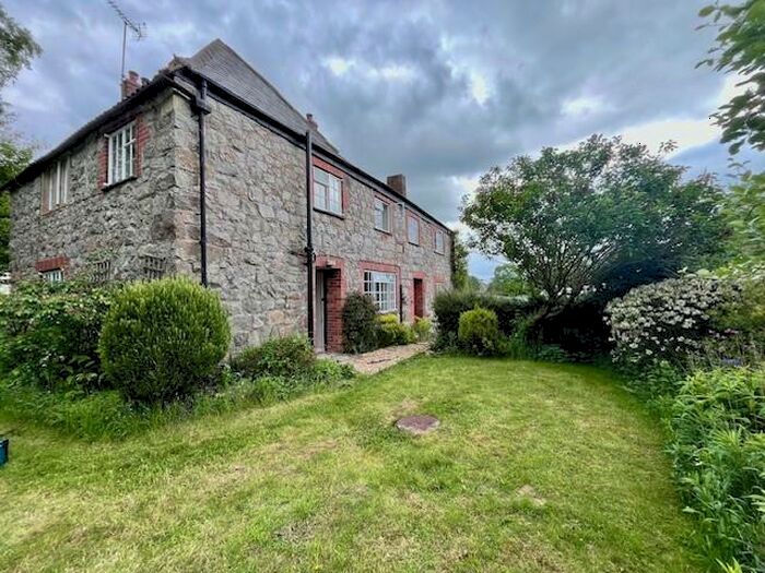 3 Bedroom Semi-Detached House To Rent In Bray Street, Avebury Trusloe, Marlborough, SN8