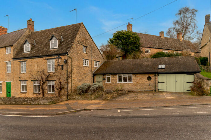 4 Bedroom Cottage For Sale In Aynho Banbury, Oxfordshire, OX17