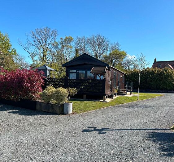 2 Bedroom Park Home For Sale In Longleys Retreat, Padmoor Lane, DN21
