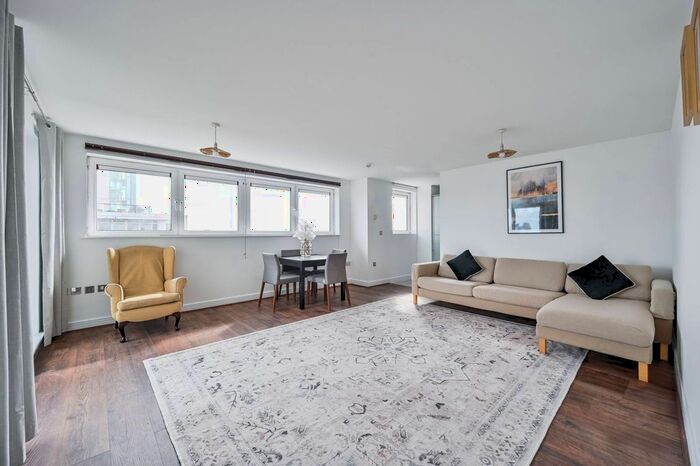 2 Bedroom Flat To Rent In Sark Tower, Thamesmead, London, SE28