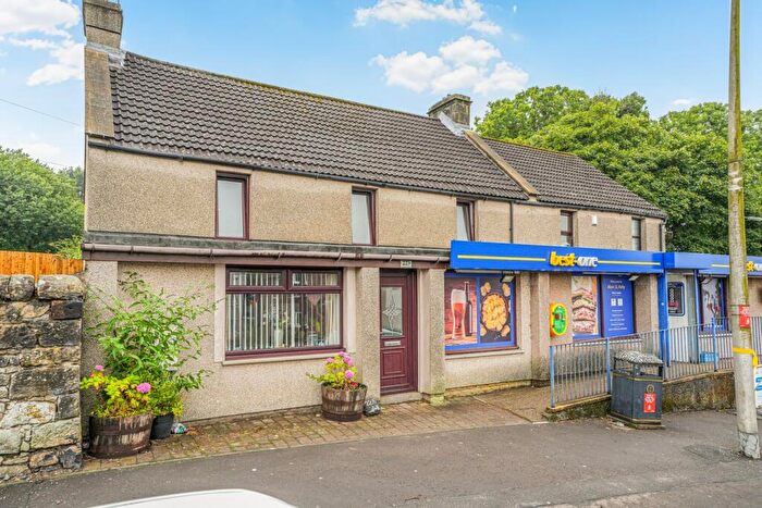 4 Bedroom Semi-Detached House For Sale In Main Street, Kelty, KY4