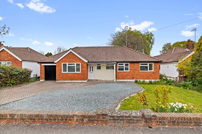 3 Bedroom Detached Bungalow For Sale In Ref: Sm - Cheyne Walk, Horley, RH6